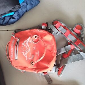 Kids MDX One Backpack Snowboard ski harness w retractable leash-Red